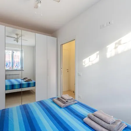 With Terrace & Parking Near The Sea *