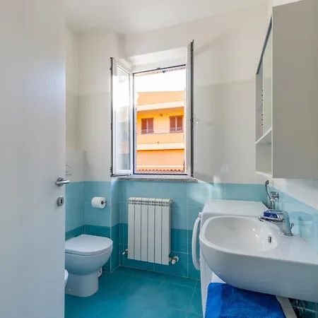 Guesthost - With Terrace & Parking Near The Sea * Marotta