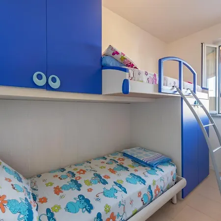 Guesthost - With Terrace & Parking Near The Sea * Marotta